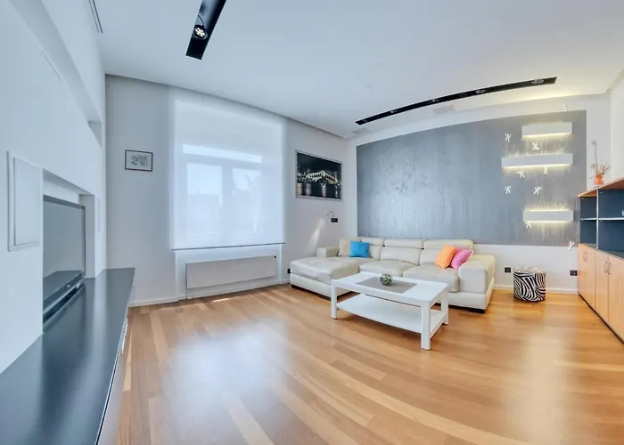 Διαμέρισμα Light In