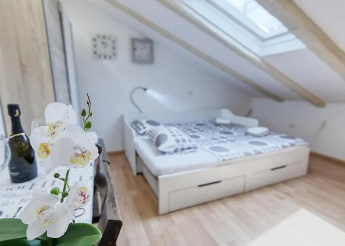 Διαμέρισμα Light In Πούλα