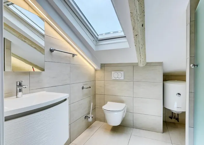 Light In Διαμέρισμα Πούλα