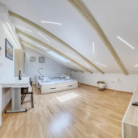 Apartmán Light In