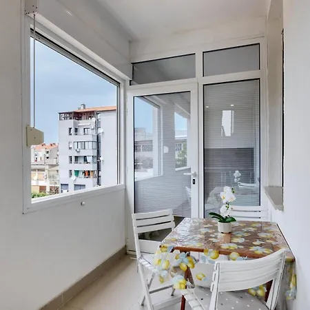 Apartment Light In Pula